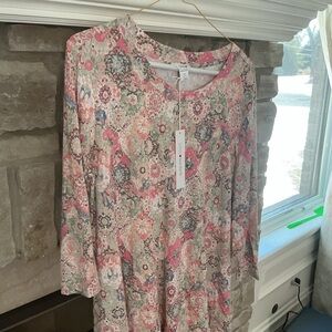 Intro. Multicolor Floral swing top